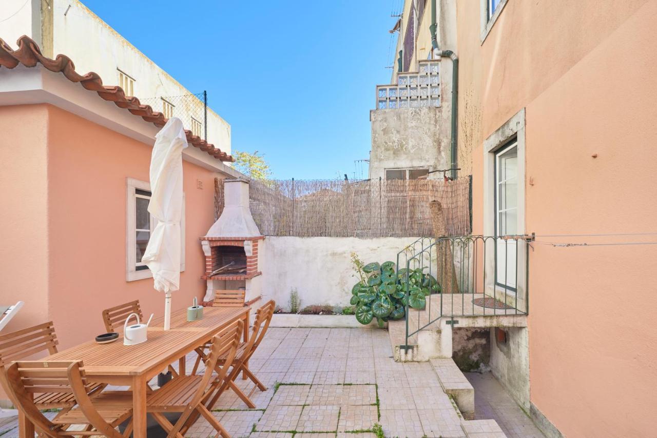 Amazing Terrace And Riverview In Historical Lisboa Exteriér fotografie