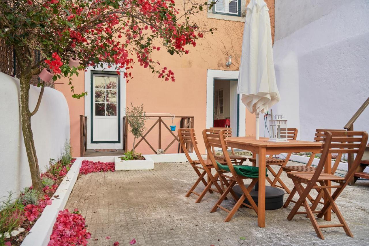 Amazing Terrace And Riverview In Historical Lisboa Exteriér fotografie